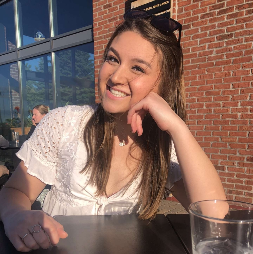 Meet your Posher, Ashlyn